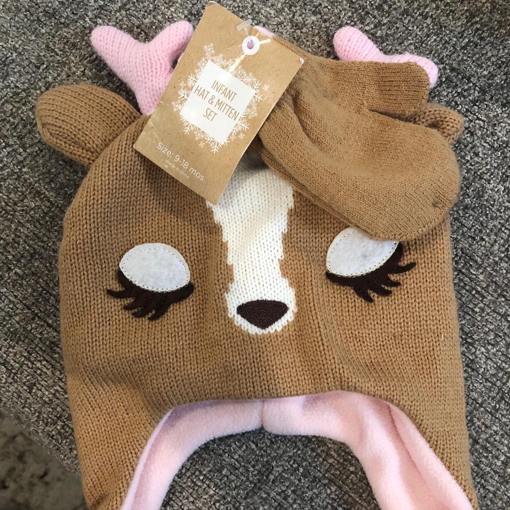 Hat and glove set